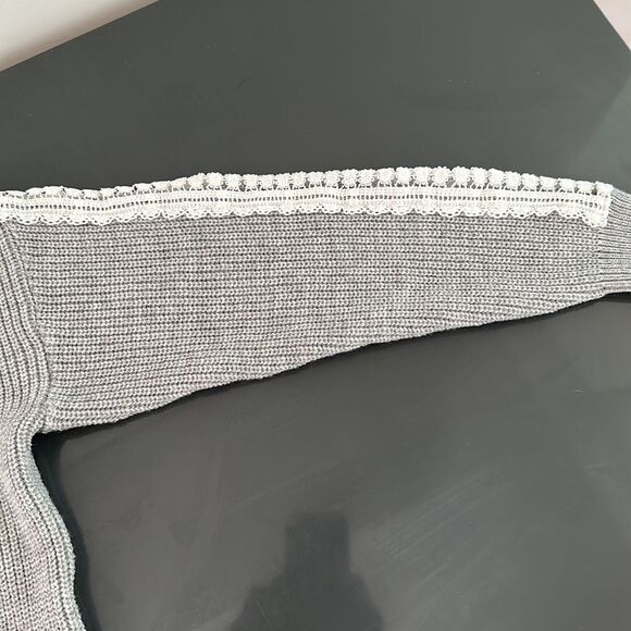 NWOT-SHEIN LACE SWEATER - Picture 5 of 8